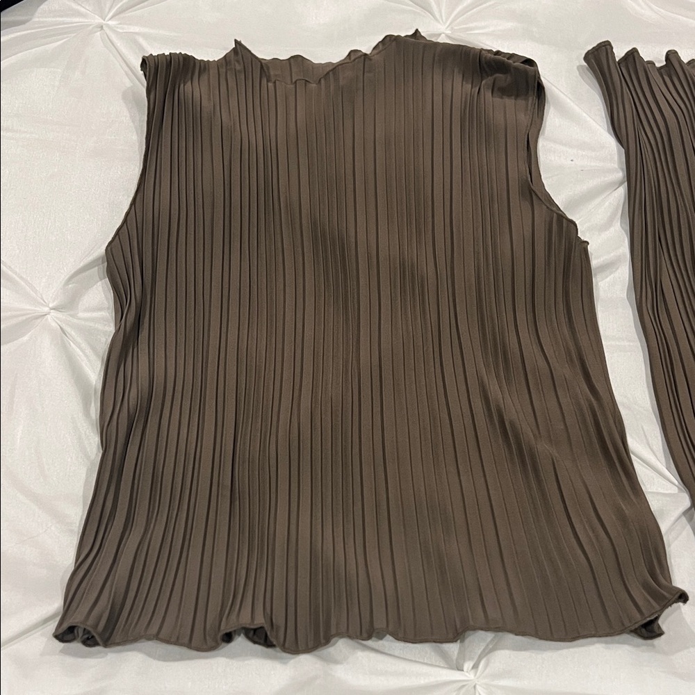 RAILS Brown Pleated Two-Piece Set size XS - Picture 6 of 8